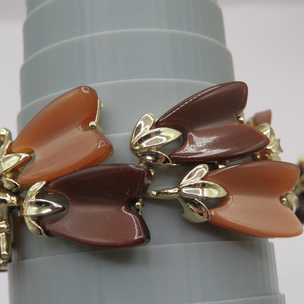 Vintage Lisner Thermoset Leaf Design Brown Gold Tone Bracelet and Earrings Set - Picture 9 of 11